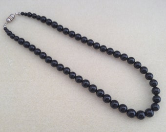 Vintage Black Onyx Graduated Bead Choker