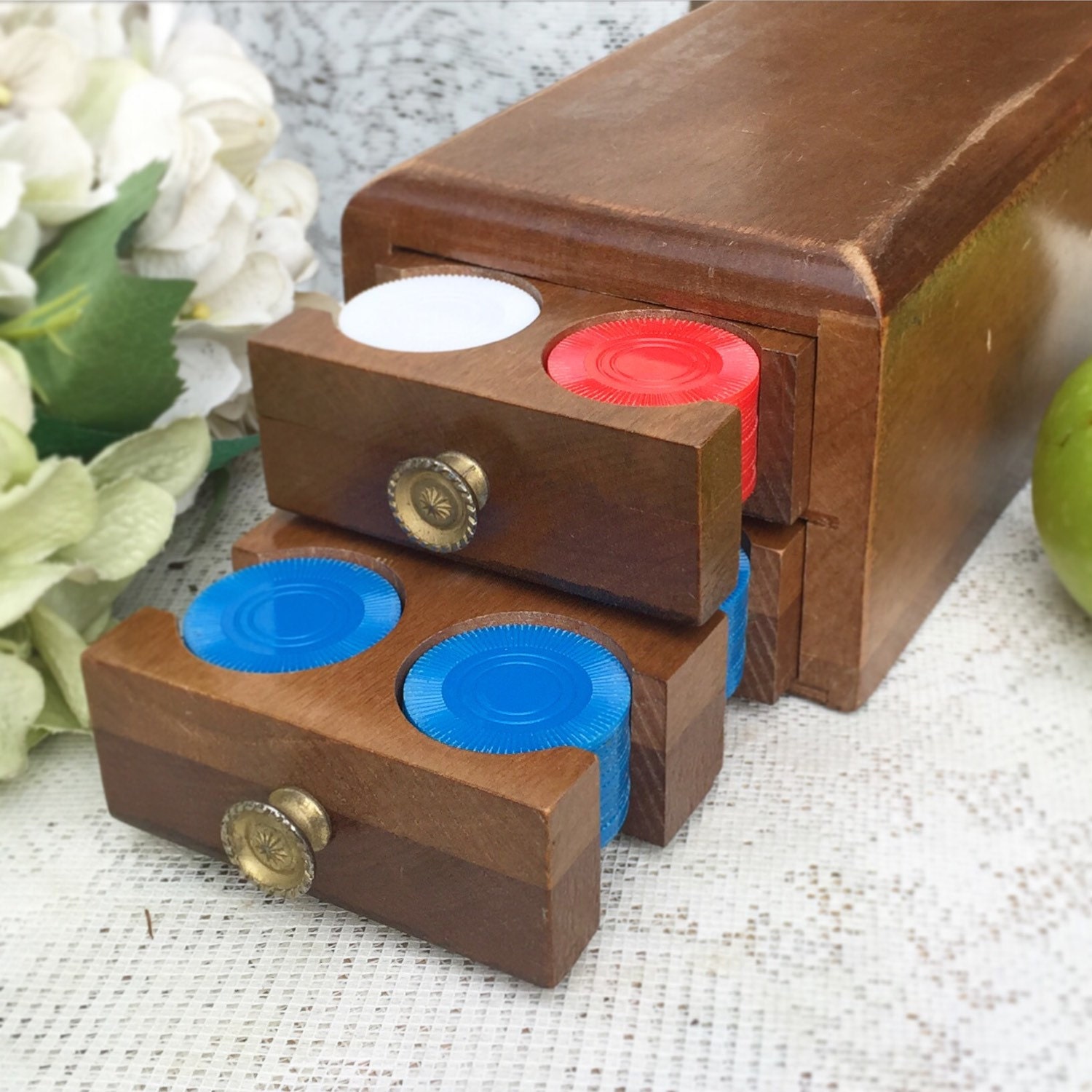 Vintage Poker Chips Set in Wood Box caddy / case with lid