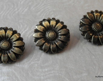 3 Antique Bronze Sunflower Buttons - 18mm