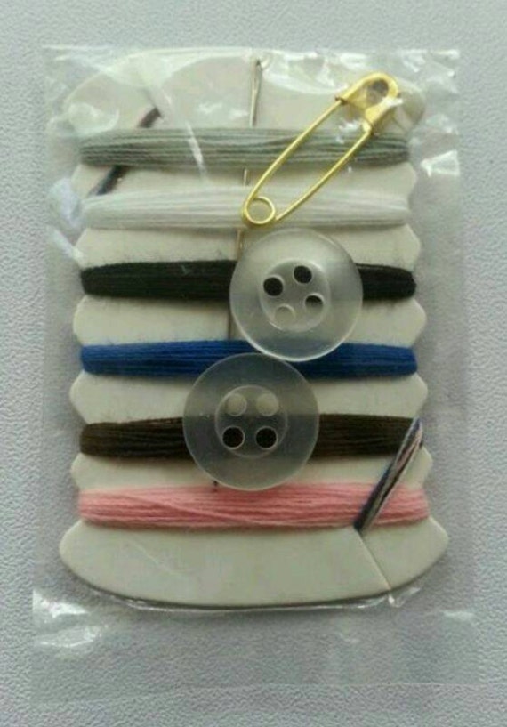 Lot of 100 Individual Sewing Kit Packs Perfect for Hotel Bag