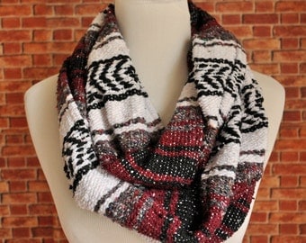 Mexican Blanket infinity scarf, traditional design. Scarf in a loop made of sarape Mexican blanket.