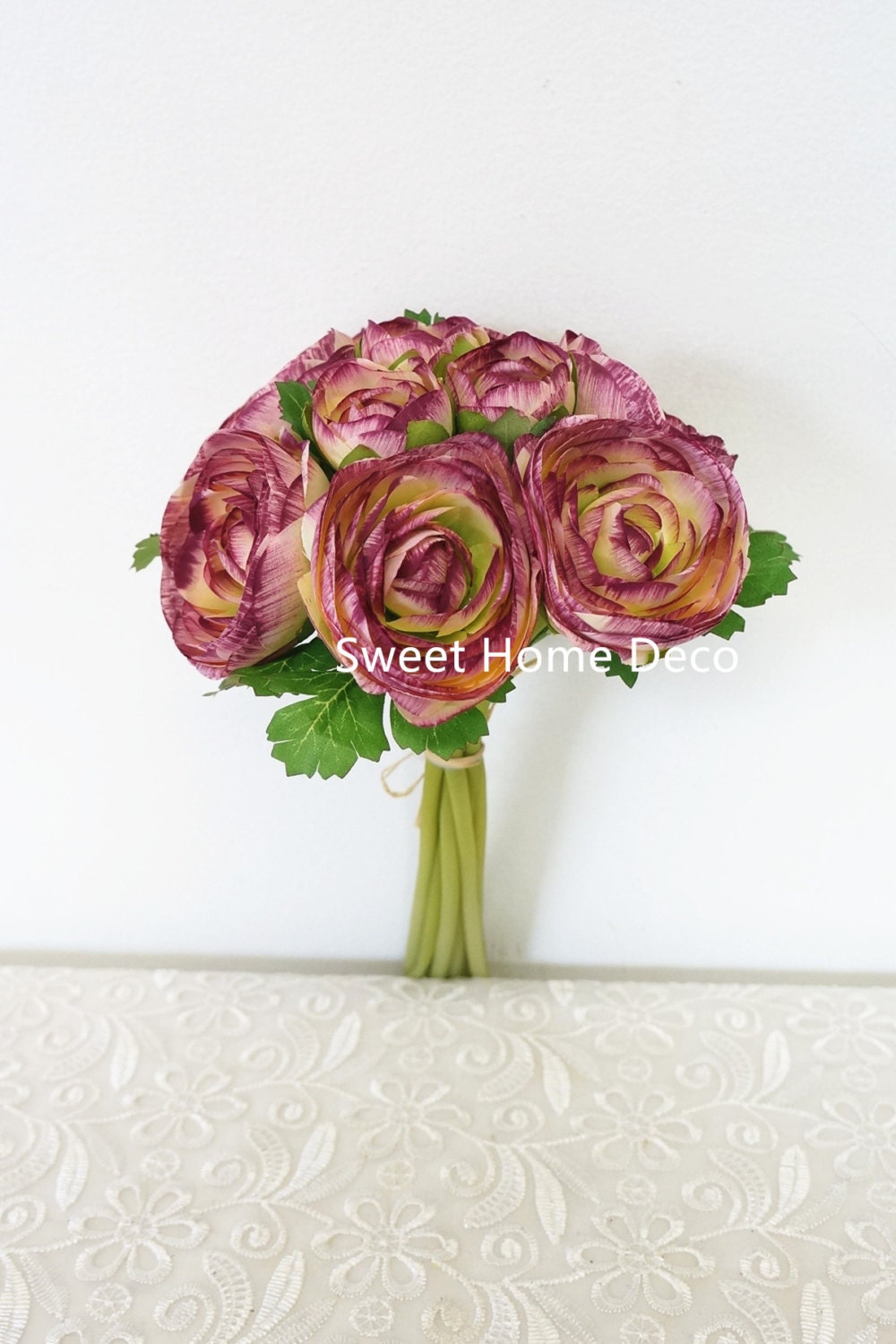 JennysFlowerShop 11'' Silk Ranunculus Artificial