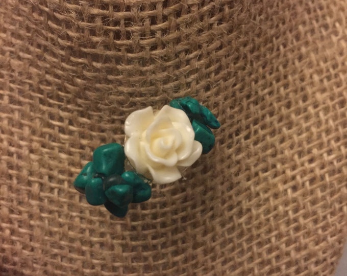 Teal and White Flower ring