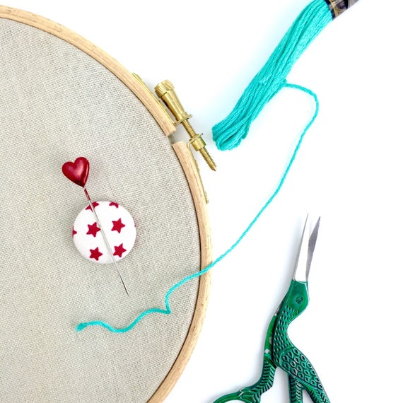 Magnetic needle minder Sewing accessory pin holder