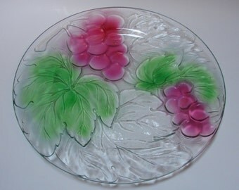 Lovely Serving Plate with Grapes and Leaves