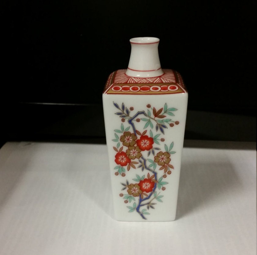Vintage Koransha Porcelain Miniature Vase With Gold. C 1982.