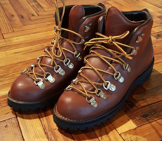 Vintage Boots 1980s Danner 3052 Hiking Boots Snow Boots Work