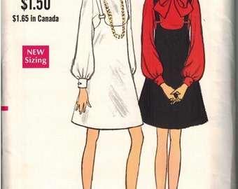 1970s Vogue 7641 Retro ModDress Sewing Pattern Vintage Size 12 Jumper Dress