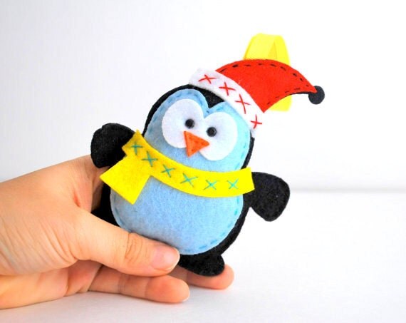Penguin Sewing Kit,Holiday Felt Penguin with Hat, PreCut Felt, Craft Felt Sewing Kit, Mini Hand Sewing Kit, READY TO SHIP A1244 Il_570xn