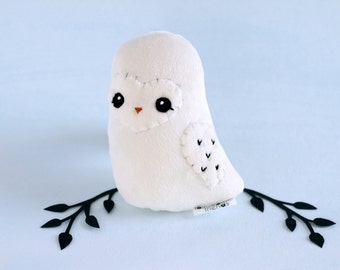 Snowy Owl Plushie. Stuffed Toy, Snowy Owl Softie, Little Owl Doll, Minky Plush Toy, Small Woodland Plush, Cute Owl Stuffie, Hedwig Owl