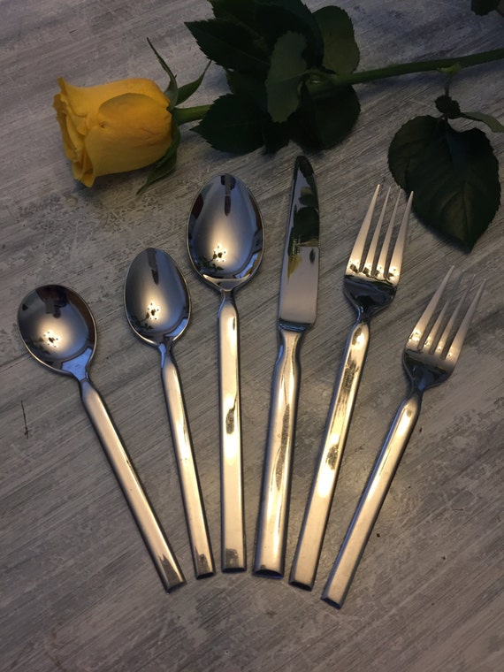 Cambridge Stainless Steel Flatware Sutton Glossy 188 Korea