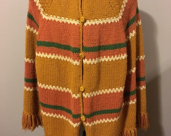 Vintage 1970s Knitted/Crochet Mod Shawl Poncho with Buttons and Fringe