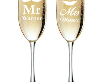 Mr and Mrs Personalized Champagne Flutes, Wedding Toasting Glasses, Engraved Toasting Glasses, Custom Champagne Glasses, Set of 2