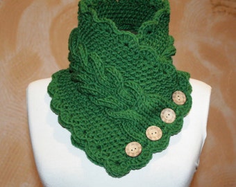 Knitted scarf collar. Green scarf. Warm scarf for women.