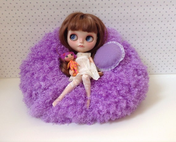 Blythe Bean Bag / purple / lilac / furry