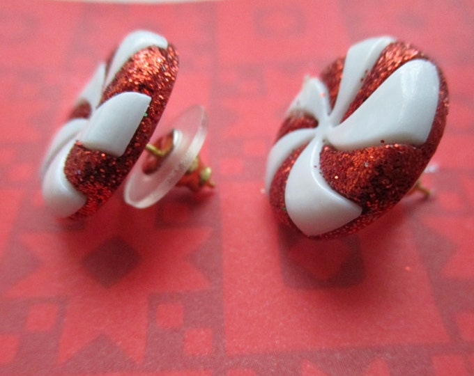 peppermint earrings-clip on earrings-Christmas earrings-Holiday earrings-winter jewelry-kids clip on earrings-peppermint candy studs-teen