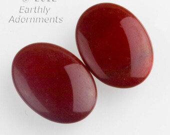 Vintage ox blood glass cabochon 13x18mm. Czechoslovakia. Pkg of 2. b5-864(e)
