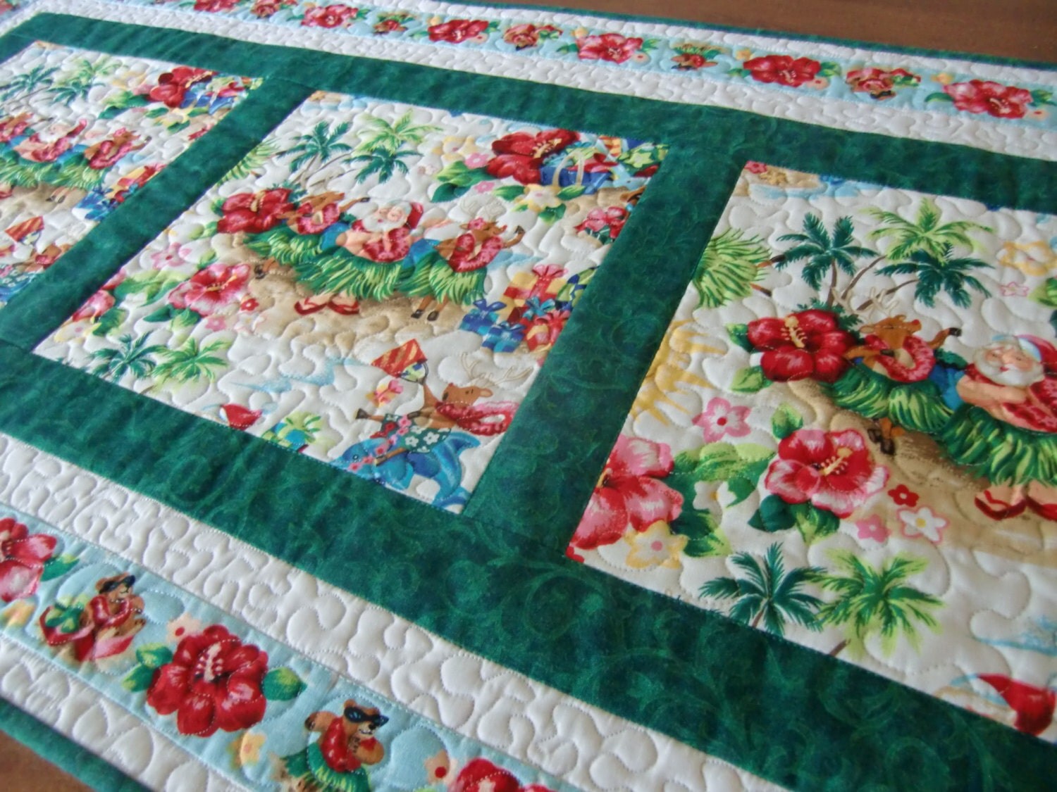 Mele Kalikimaka Hawaiian Quilted Table Runner Tropical Santa
