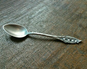 800 old silver spoon 