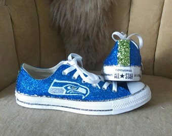 Custom made fan art heels. Closed toed flats. Seahawk shoes.