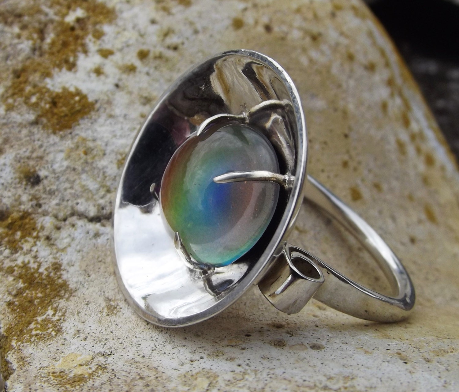 Reflections Glass Mood Stone Ring