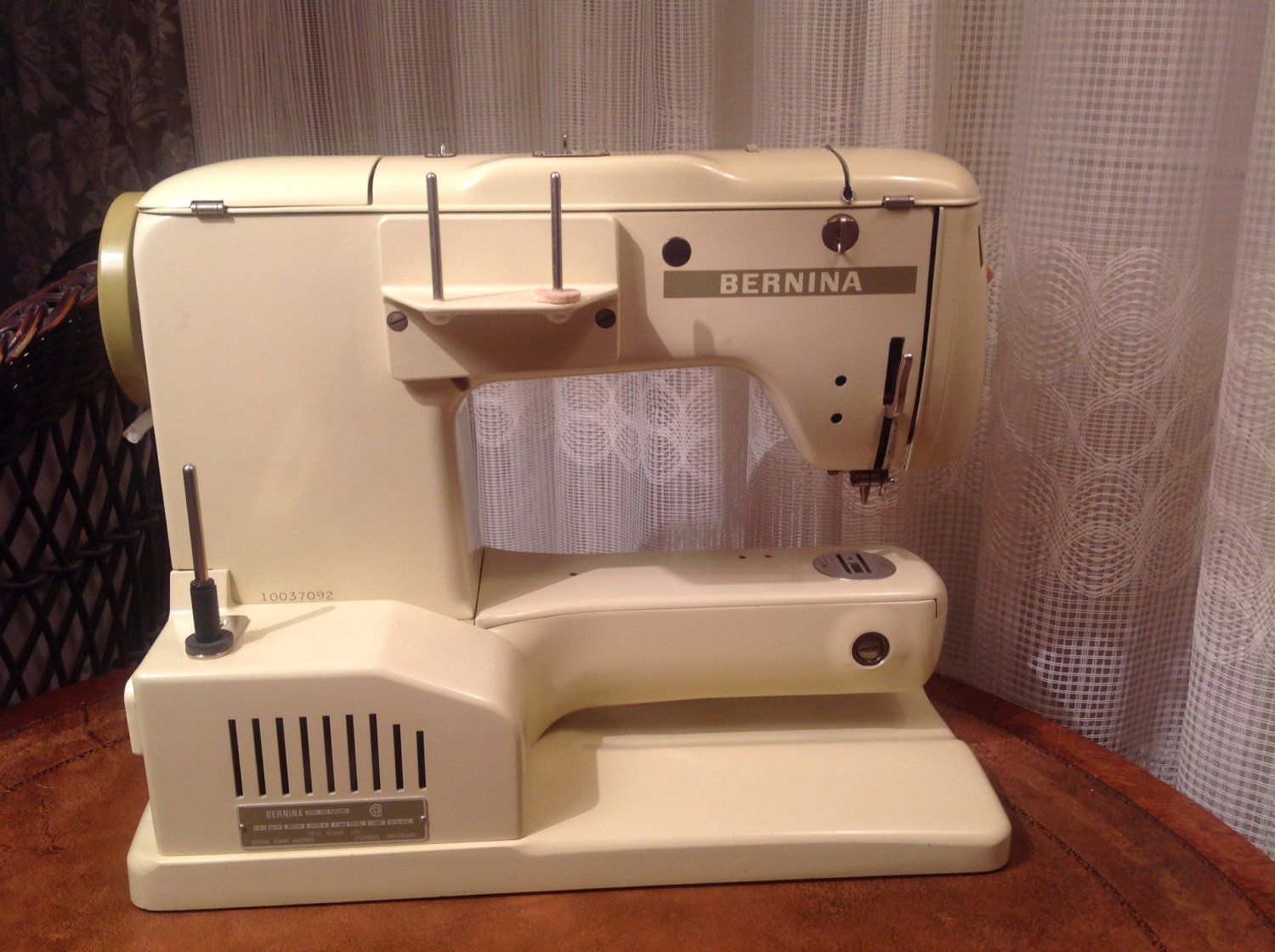 Bernina Machine à coudre 730 Record