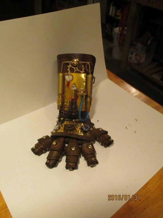 Steampunk power gauntlet