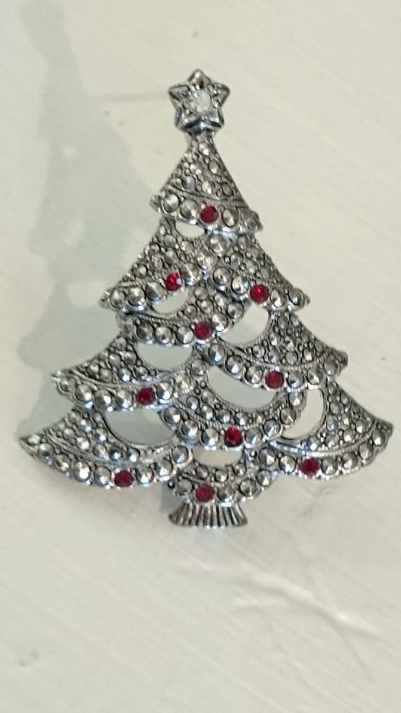 avon christmas tree brooch silver tone red stones free avon christmas tree brooch silver tone red stones free
