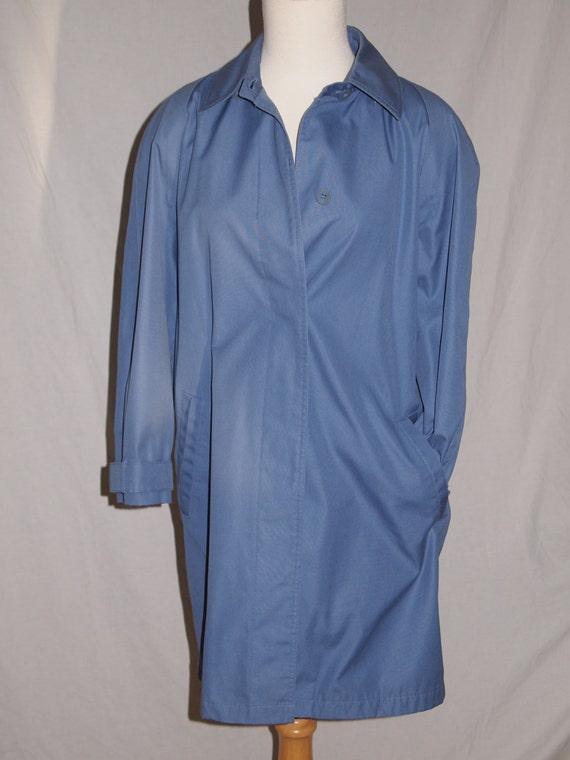 Womens London Fog Raincoat Size 8