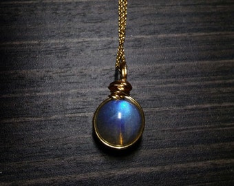 Labradorite charm-Labradorite necklace-Labradorite Pendant-wire wrapped labradorite-Natural labradorite pendent jewelry
