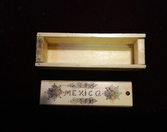 Vintage Natural Ivory Slide Open Mexico Trinket Box