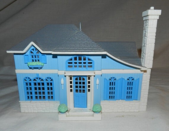 pretty dollhouse