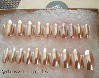 Pink based Chrome nails/Mirror nails/Press on nails/Fake nails/False nails/Faux nails/Glue on nails/Nail art