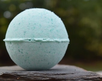 Spearmint and Eucalyptus Bath Bomb
