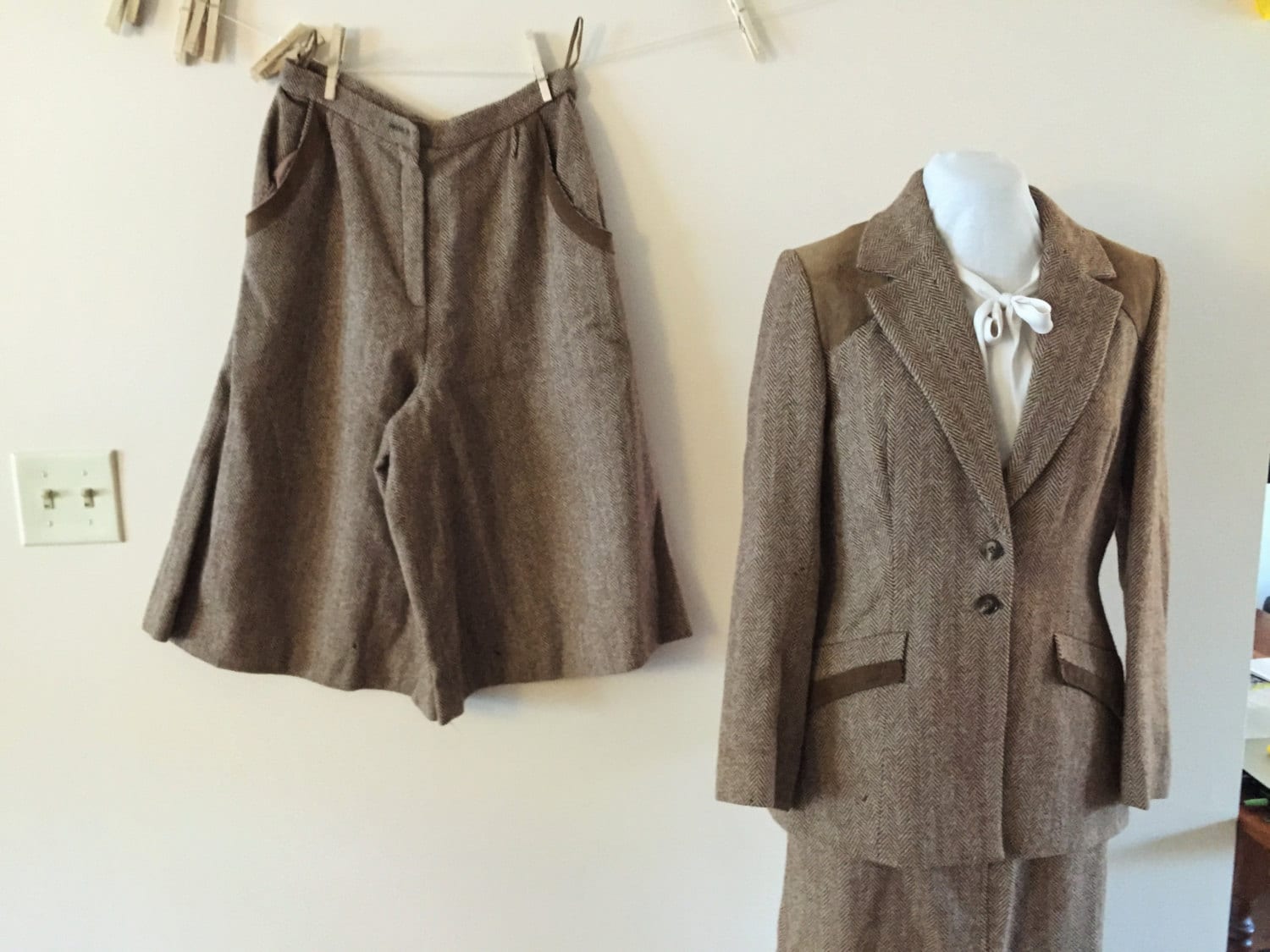 English Tweed Women's suit Brown Tweed with Skirt and