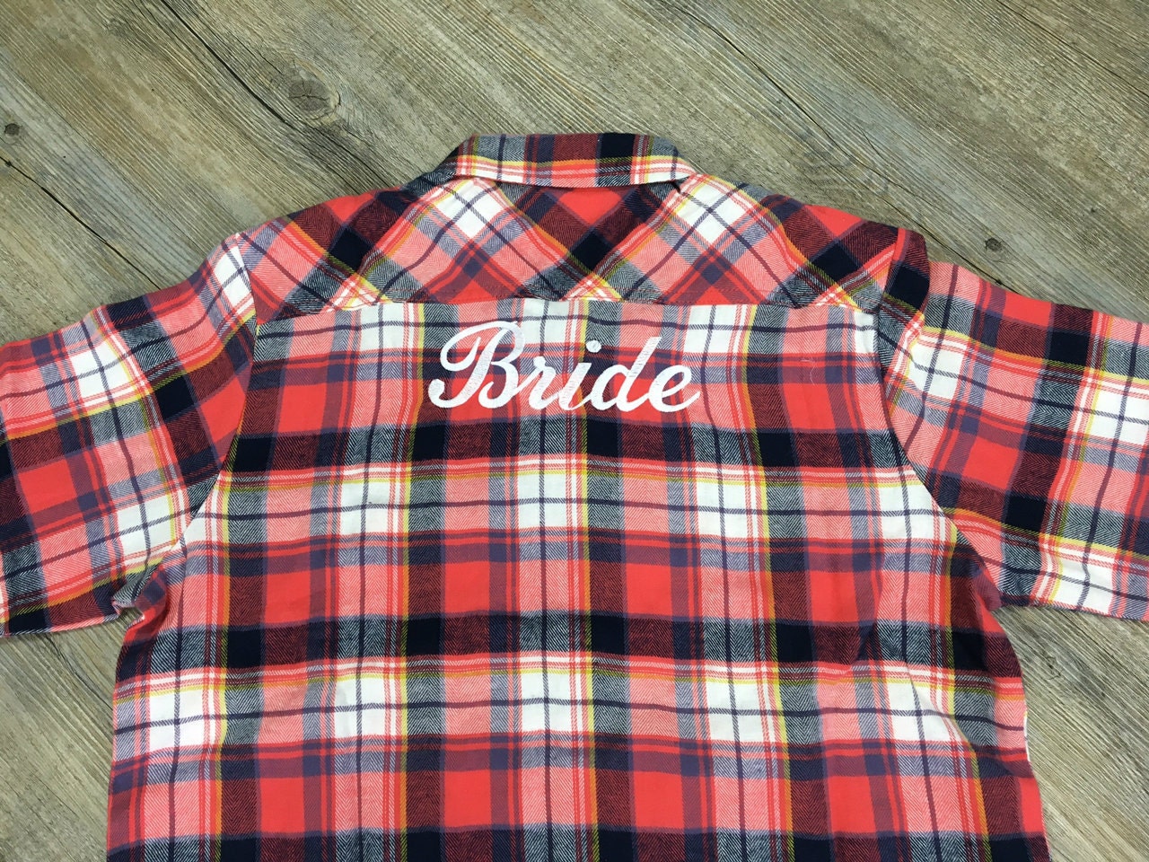 white pie crust collar shirt