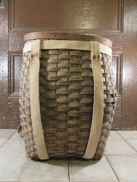 Old Adirondack woven ash pack basket with straps some wear
