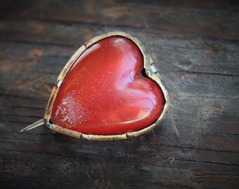 Georgian Coquelicot Glass Heart Fichu Pin / Antique Veil Pin
