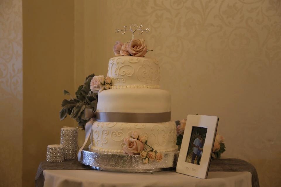 Wedding Cake Stand 18 inch Floral Leaf by BezInnovations on Etsy