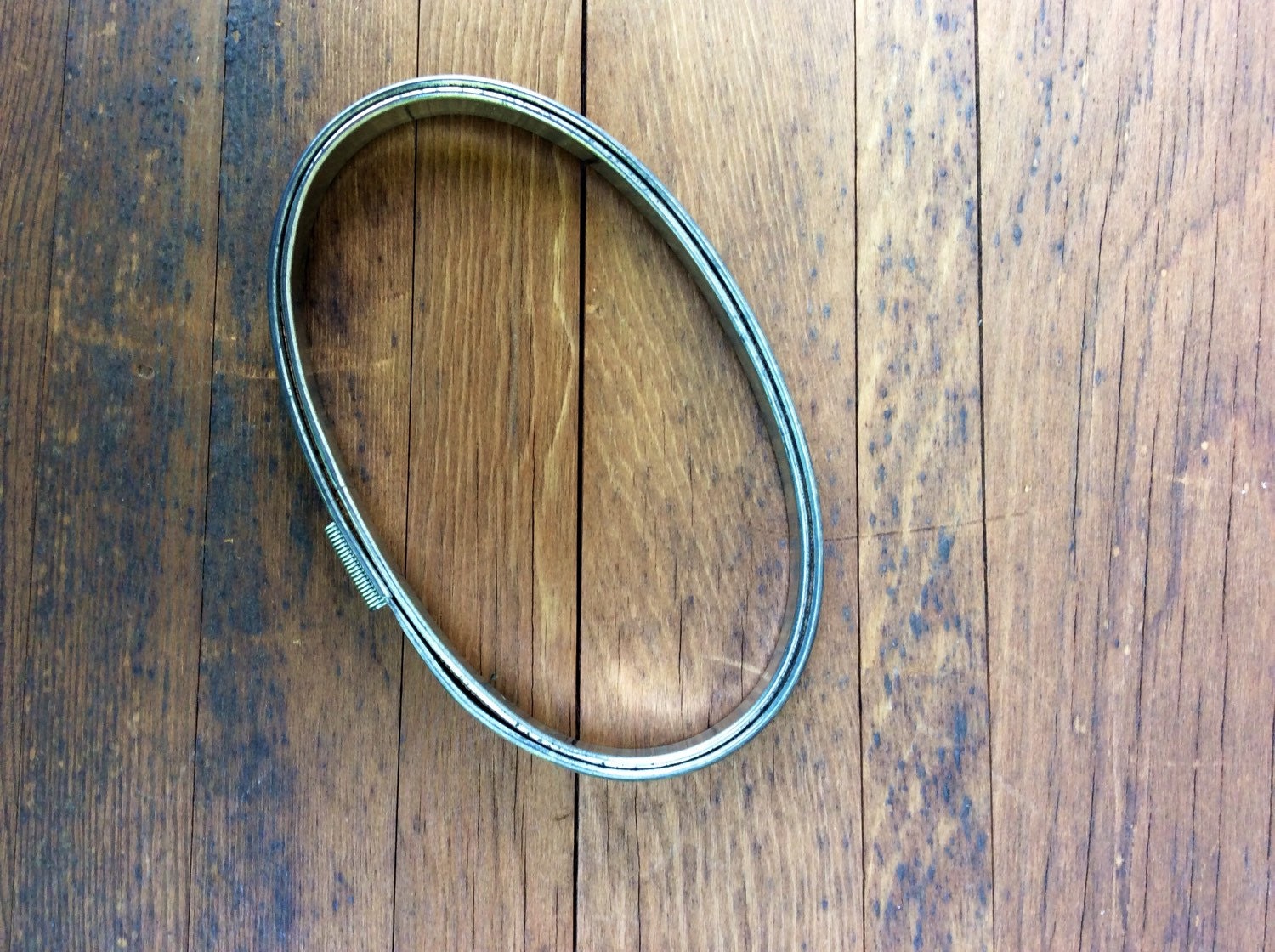Antique metal embroidery hoop vintage 6 oval cork Antique metal embroidery hoop vintage 6 oval cork