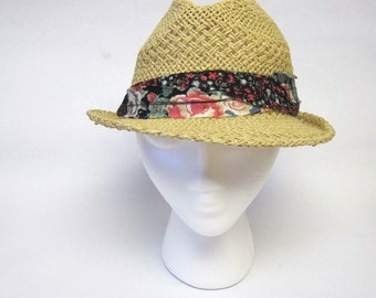 Women's Straw Fedora Hat Frayed Floral Band