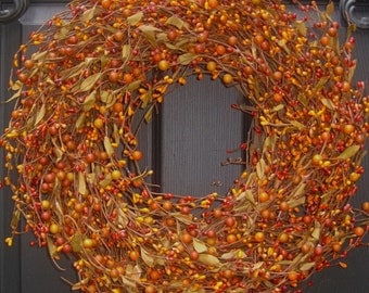 Fall Wreath - Berry Wreath - Autumn Wreath - Outdoor Wreath - Pumpkin Berry Wreath