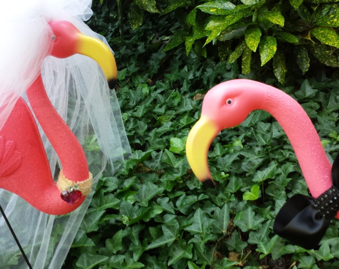 Bride and Groom Flamingo Set