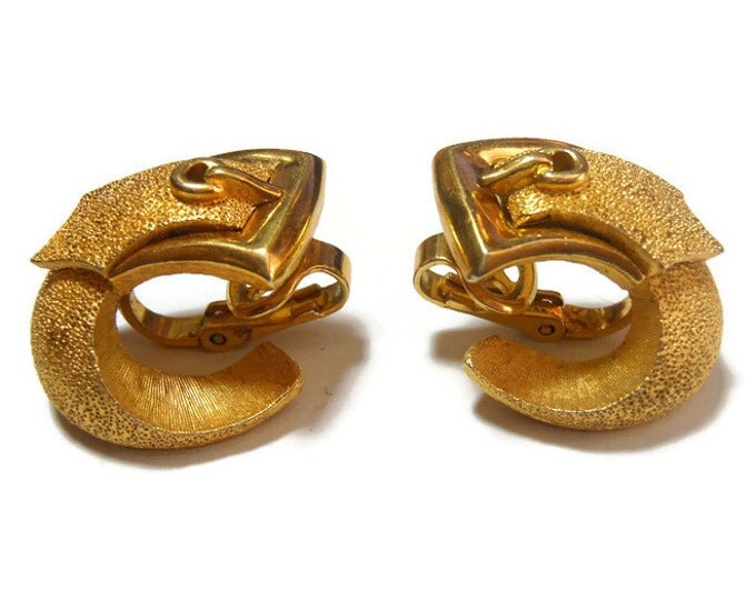 FREE SHIPPING Crown Trifari belt clip earrings, belt buckle earrings 1950s 1960s Mad Men, gold plated
