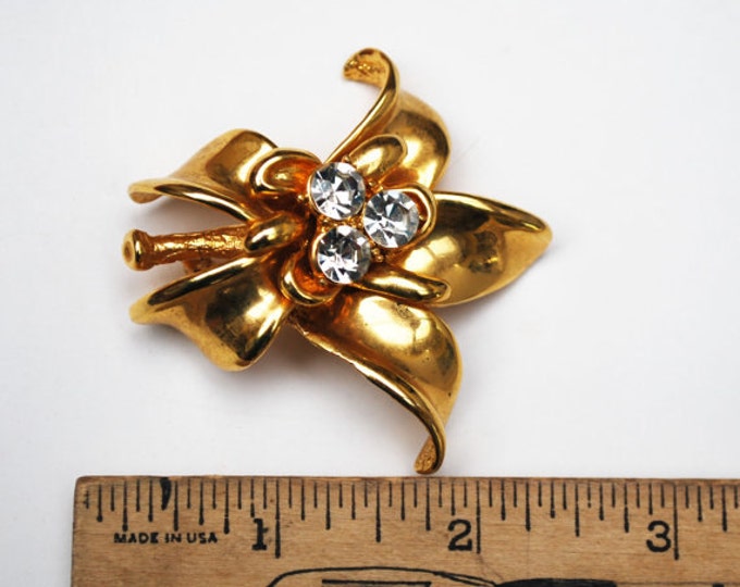 Gold rhinestone Flower Brooch - pendant - Clear Crystal - Floral Pin