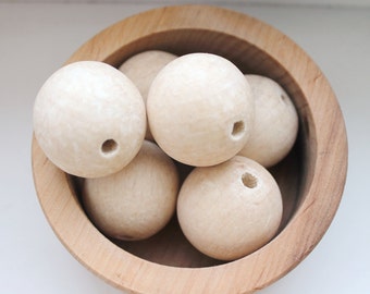 35 mm Wooden round beads 10 pcs - natural eco friendly r35mm