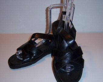 Vintage Cole Haan Black Leather Strappy Gladiator Sandals 8 Medium Deadstock NOS NWOB Vibram Soles