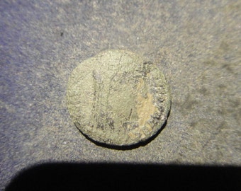 Unknown Ancient Roman Coin #21 ****FREE SHIPPING****