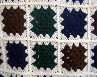 Vintage Granny Square Blanket,car blanket,picnic blanket,Granny Square Afghan,Vintage Throw at Designs by Willowcreek on Etsy