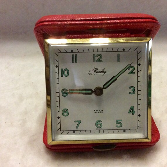 Vintage 1950's Bradley travel alarm clock 1 jewel leather.